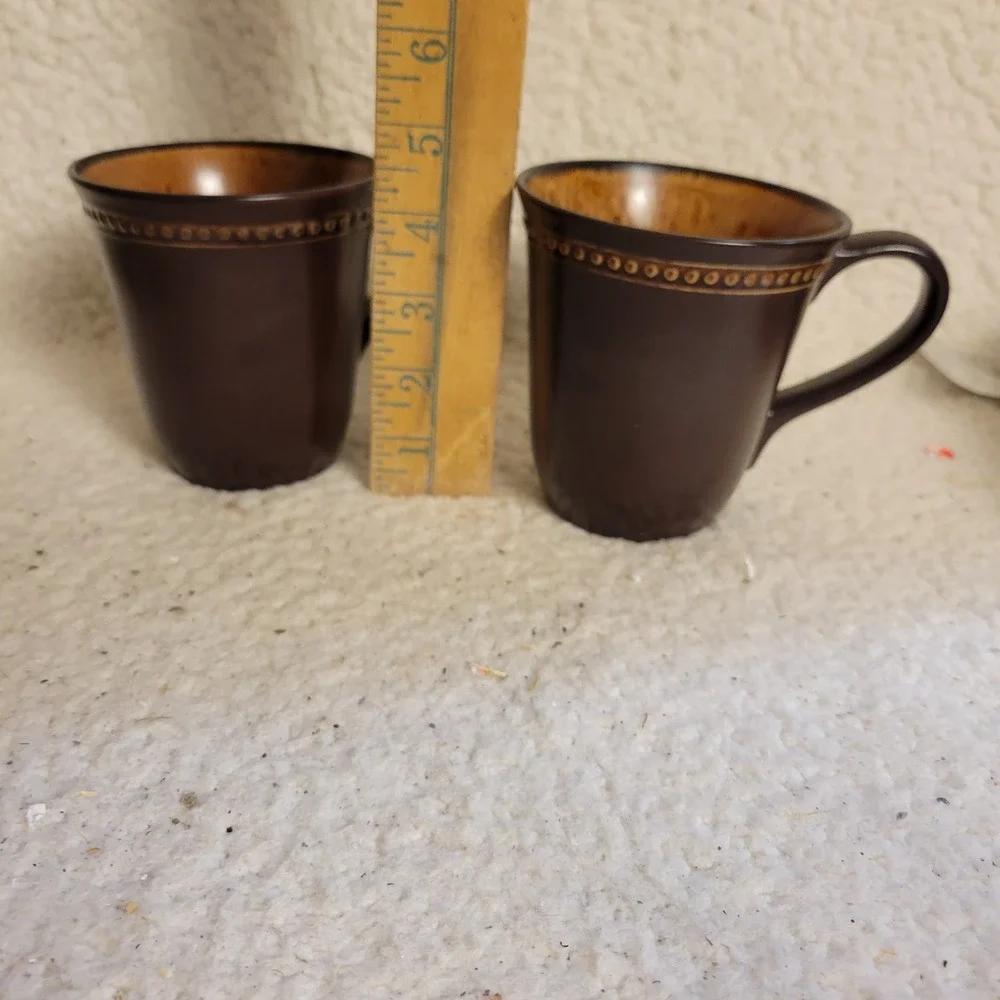 Pier 1 Imports Stoneware Mugs Set of 2 Brown Amber Excellent Reactive Glaze Bead
